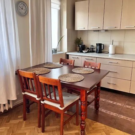 Ohmyhome-Plac Zawiszy Warsaw Exterior photo