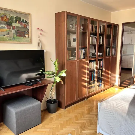 Ohmyhome-Plac Zawiszy Warsaw Exterior photo